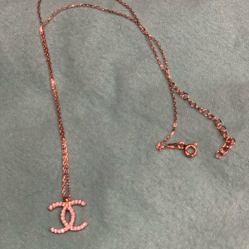 Brand new , rare Rose Gold Crystal  Necklace, great for Holidays gift - Picture 9 of 14